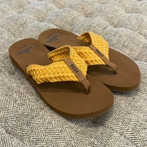 Reef flip flops size 7